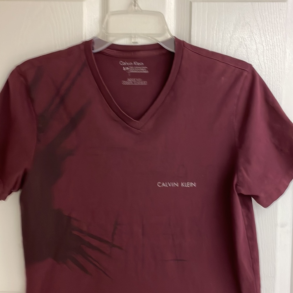 Calvin Klein T-shirt Body Fit V-neck Mens Short Sleeves Size Small